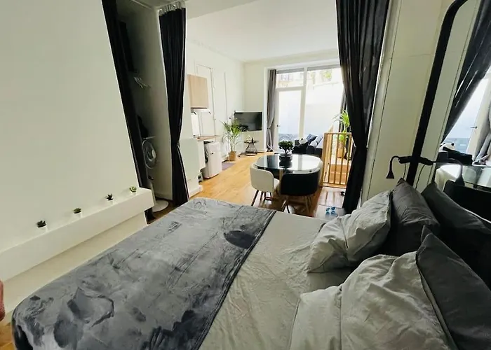 Le Refuge Du 15 * Paříž
